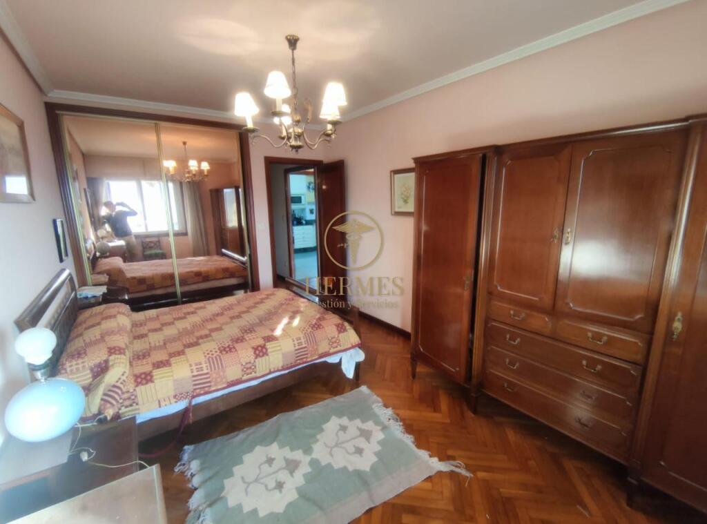 Piso de 115 m2 en venta Gran Vía Vigo. - foto 12