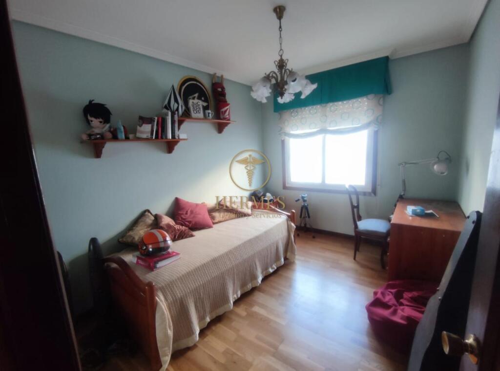 Piso de 115 m2 en venta Gran Vía Vigo. - foto 15