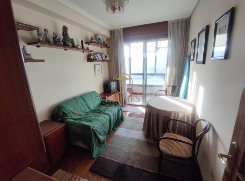 Piso de 115 m2 en venta Gran Vía Vigo. - foto 17