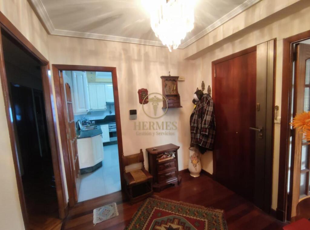 Piso de 115 m2 en venta Gran Vía Vigo. - foto 5