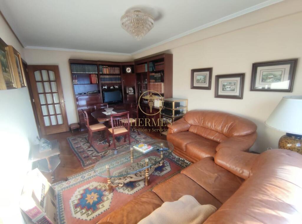 Piso de 115 m2 en venta Gran Vía Vigo. - foto 6