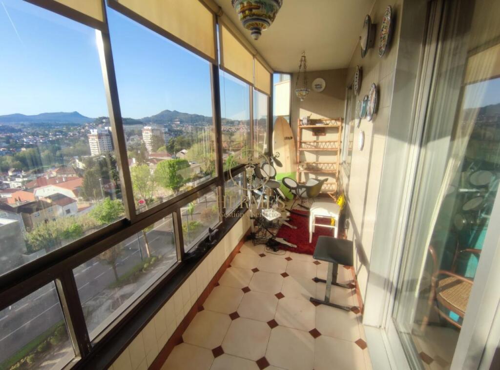 Piso de 115 m2 en venta Gran Vía Vigo. - foto 8