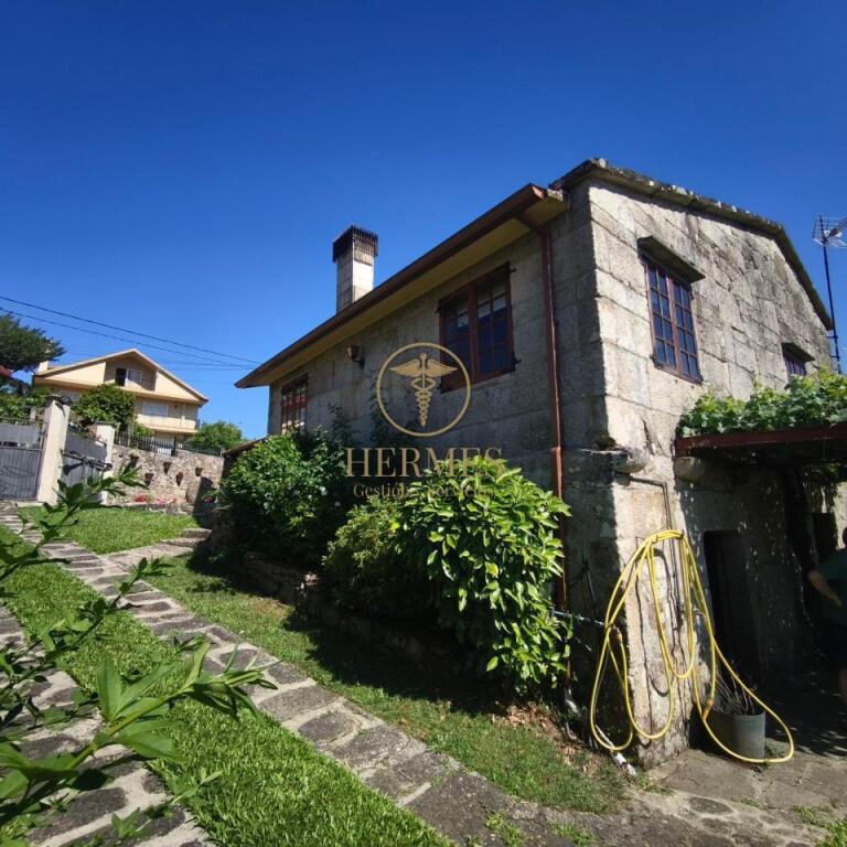 Casa en vennta, con finca de 1800 m2 en Mondariz - foto 4