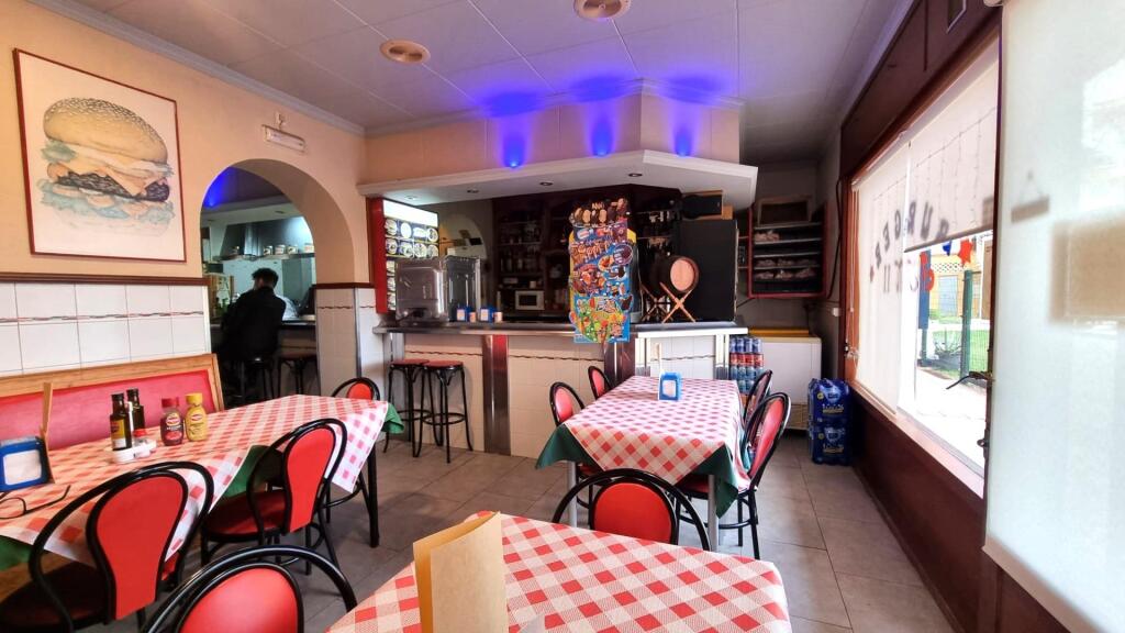 Restaurante Burger en plena actividad