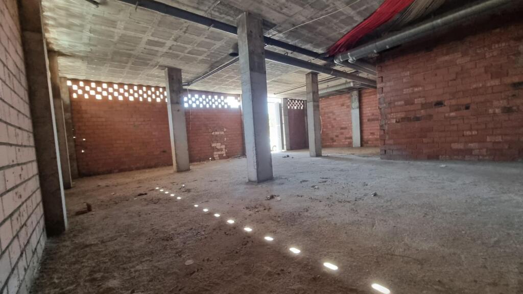 Local comercial en Alquiler en Roquetas De Mar Almería