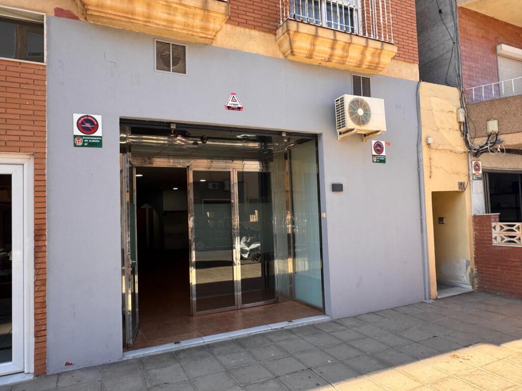LOCAL COMERCIAL EN EL ZAPILLO - foto 2