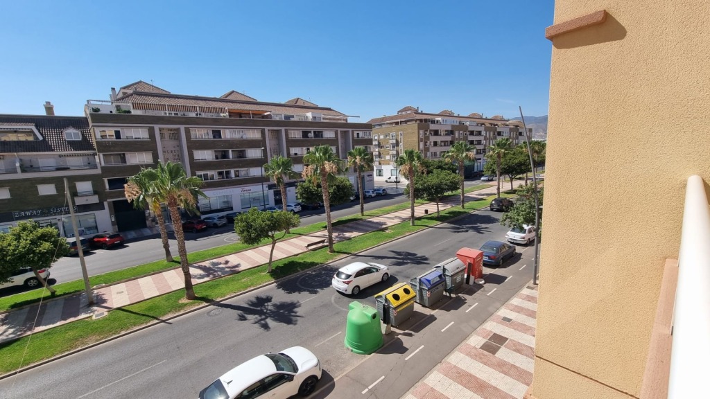 Amplio y Moderno Piso en Roquetas de Mar - Las Salinas por s - foto 11