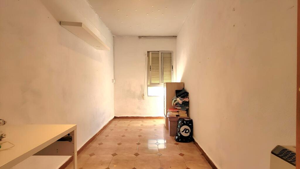 PISO DE CUATRO DORMITORIOS, EXTERIOR, LUMINOSO CON TERRAZA - foto 17