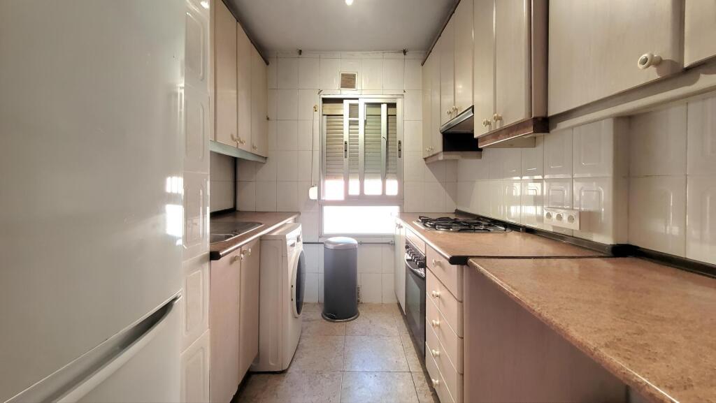 PISO DE CUATRO DORMITORIOS, EXTERIOR, LUMINOSO CON TERRAZA - foto 22