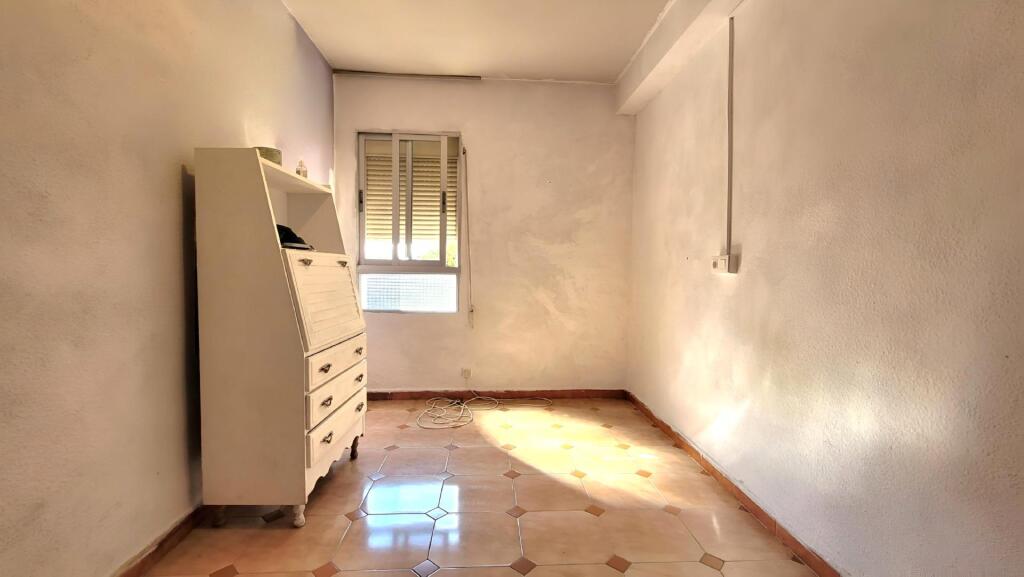 PISO DE CUATRO DORMITORIOS, EXTERIOR, LUMINOSO CON TERRAZA - foto 29