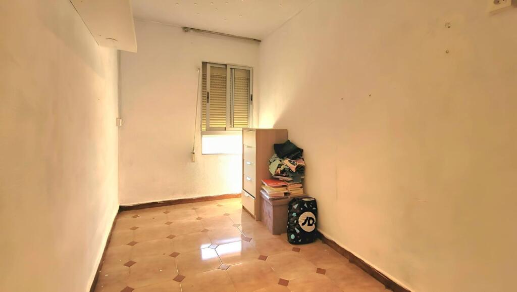 PISO DE CUATRO DORMITORIOS, EXTERIOR, LUMINOSO CON TERRAZA - foto 32