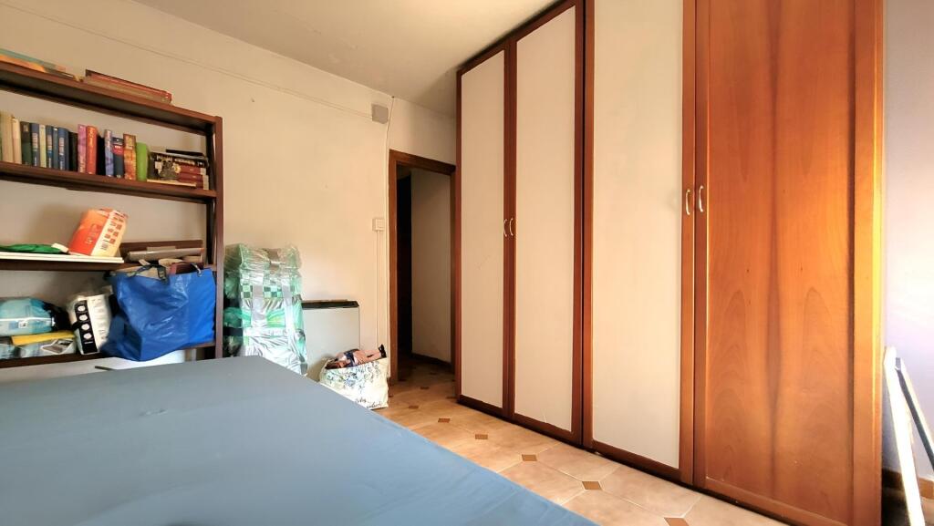 PISO DE CUATRO DORMITORIOS, EXTERIOR, LUMINOSO CON TERRAZA - foto 10