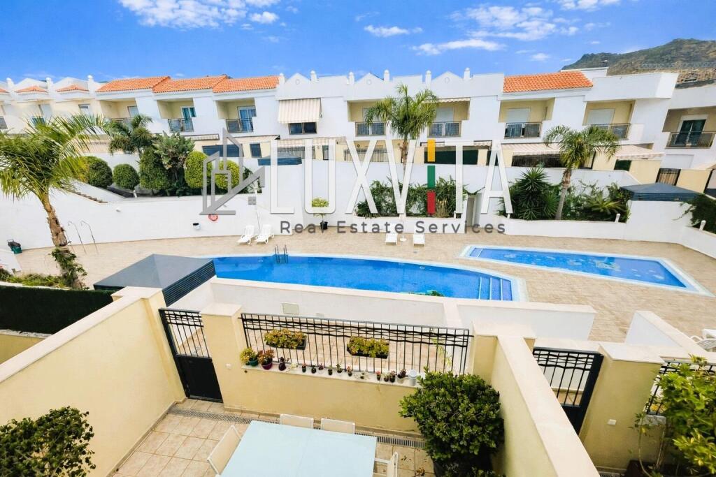 Chalet adosado en Oasis Fañabé cuatro dormitorios - foto 4
