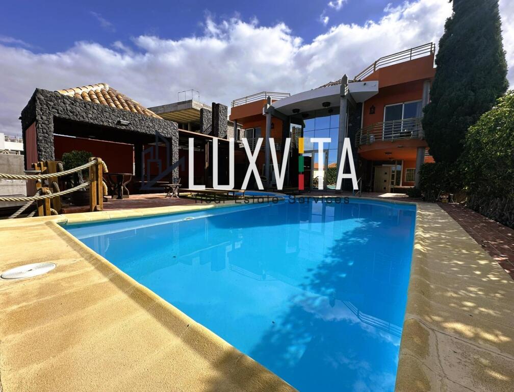 Exclusiva villa de lujo en El Madroñal – Tu oasis privado en - foto 3