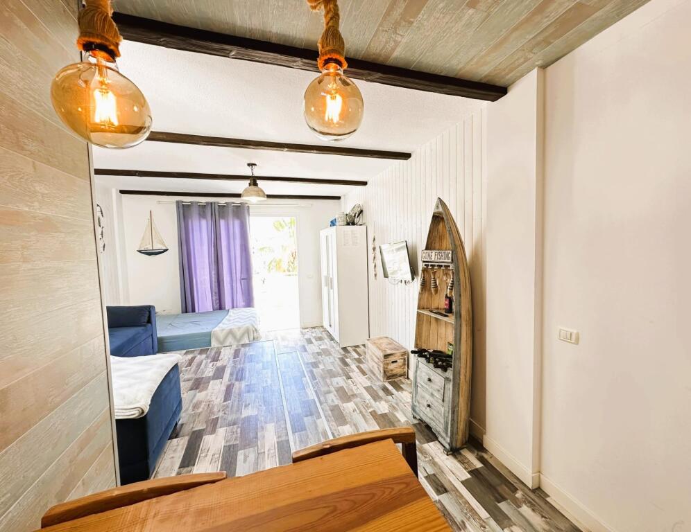 Encantador Estudio con Terraza y Vista al Mar en Torviscas - foto 11