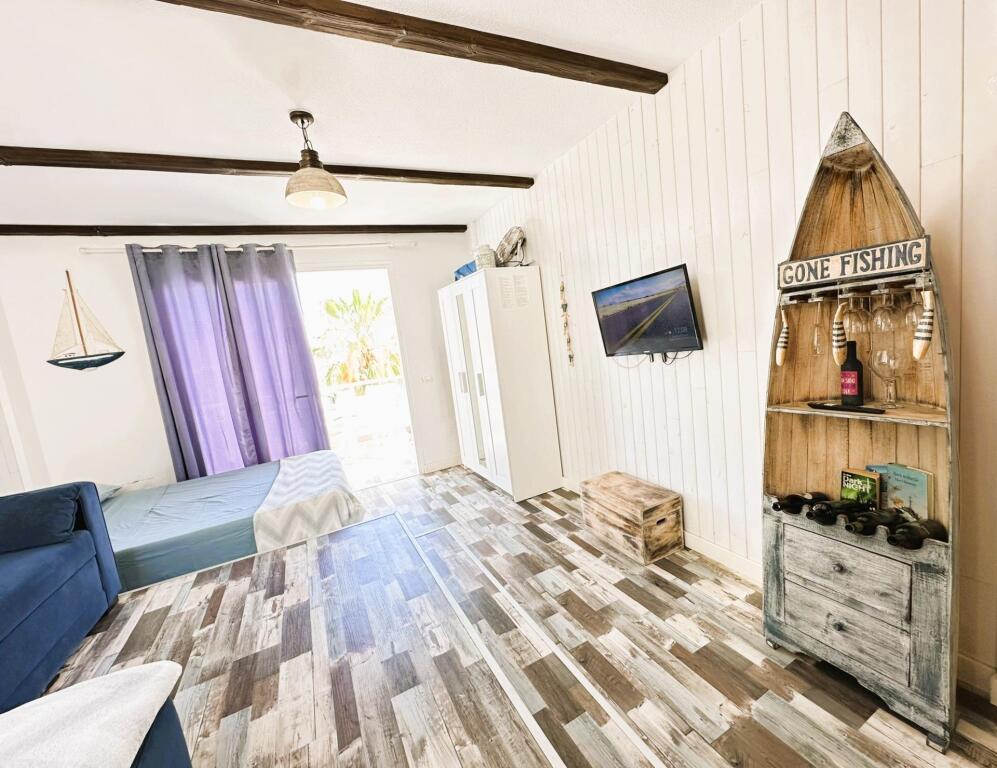 Encantador Estudio con Terraza y Vista al Mar en Torviscas - foto 12