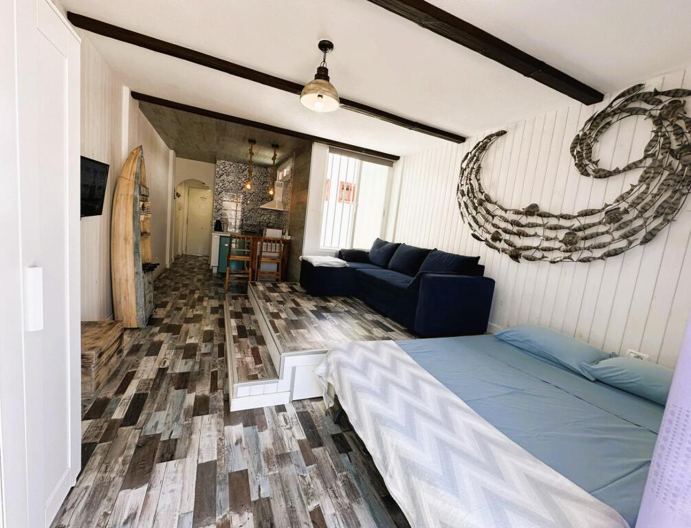 Encantador Estudio con Terraza y Vista al Mar en Torviscas - foto 13