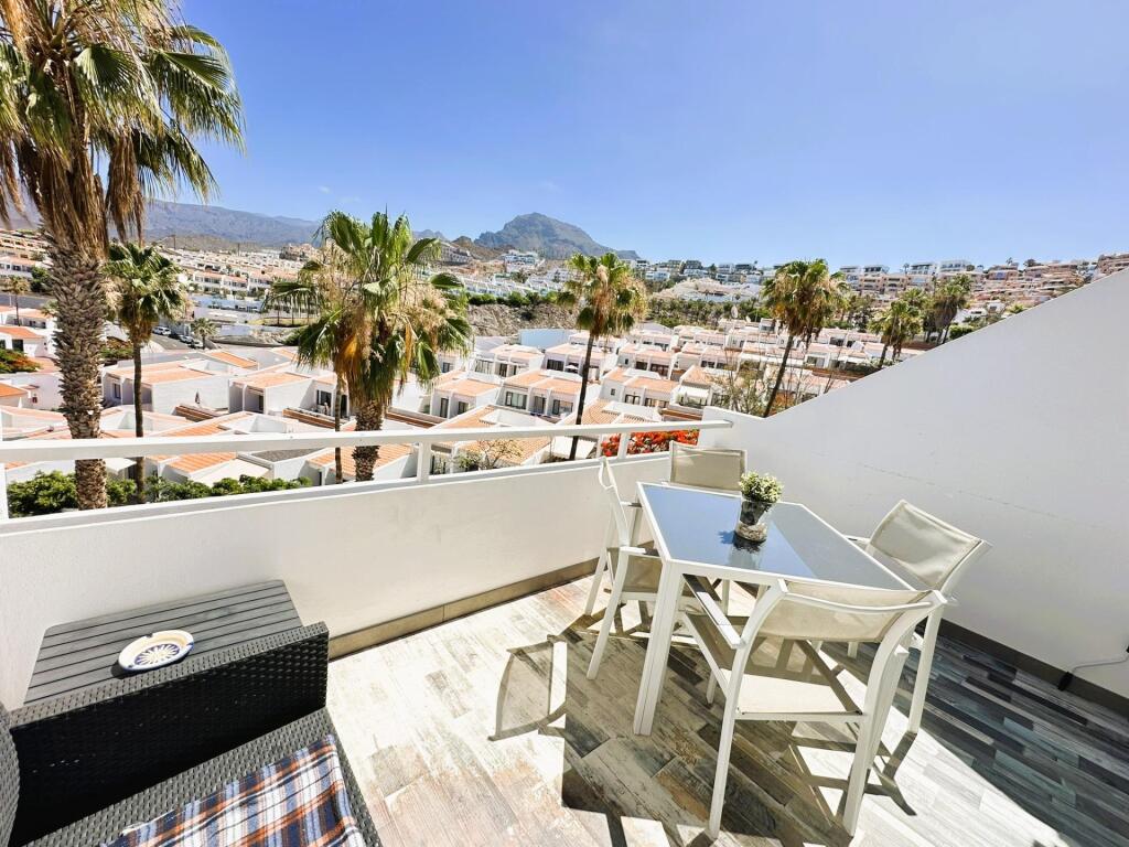 Encantador Estudio con Terraza y Vista al Mar en Torviscas - foto 3