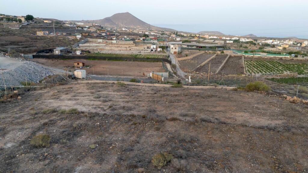 SE VENDE TERRENO RÚSTICO CON VISTAS AL MAR Y A LA MONTAÑA –  - foto 3