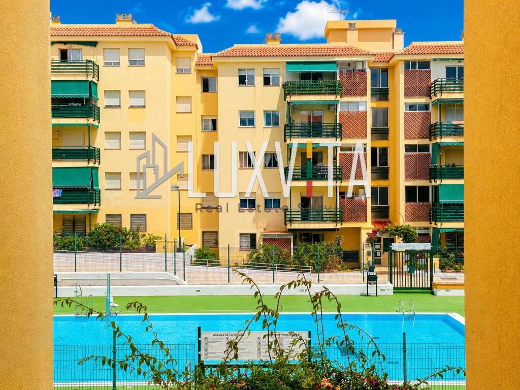 Exclusiva vivienda de 3 habitaciones y 2 baños en una de las mejores urbanizaciones de Los Cristianos