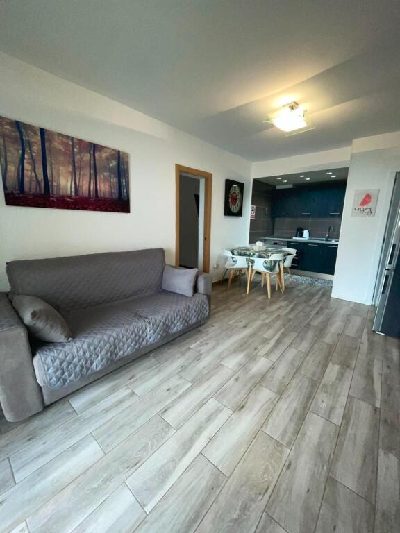 Piso Reformado de 2 habitaciones en Los Cristianos con Pisci - foto 15