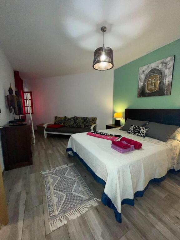 Piso Reformado de 2 habitaciones en Los Cristianos con Pisci - foto 25