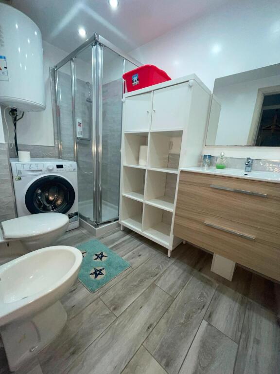 Piso Reformado de 2 habitaciones en Los Cristianos con Pisci - foto 31