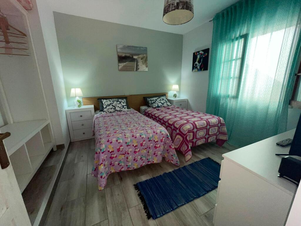 Piso Reformado de 2 habitaciones en Los Cristianos con Pisci - foto 32