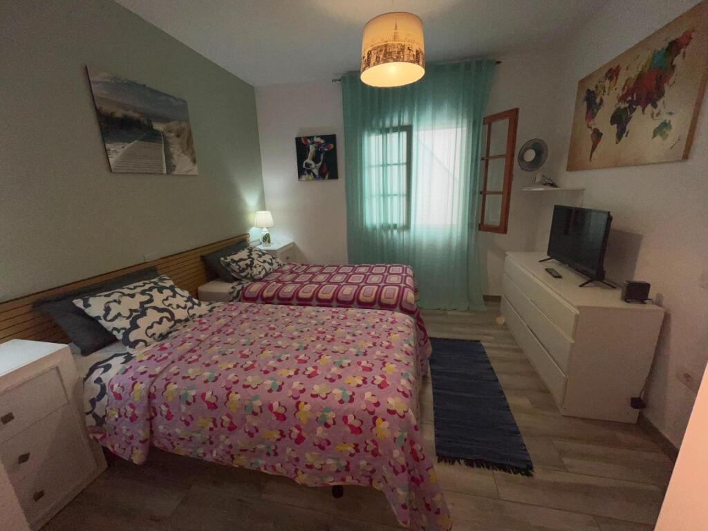 Piso Reformado de 2 habitaciones en Los Cristianos con Pisci - foto 36