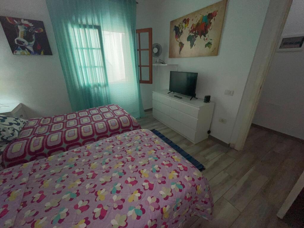 Piso Reformado de 2 habitaciones en Los Cristianos con Pisci - foto 37