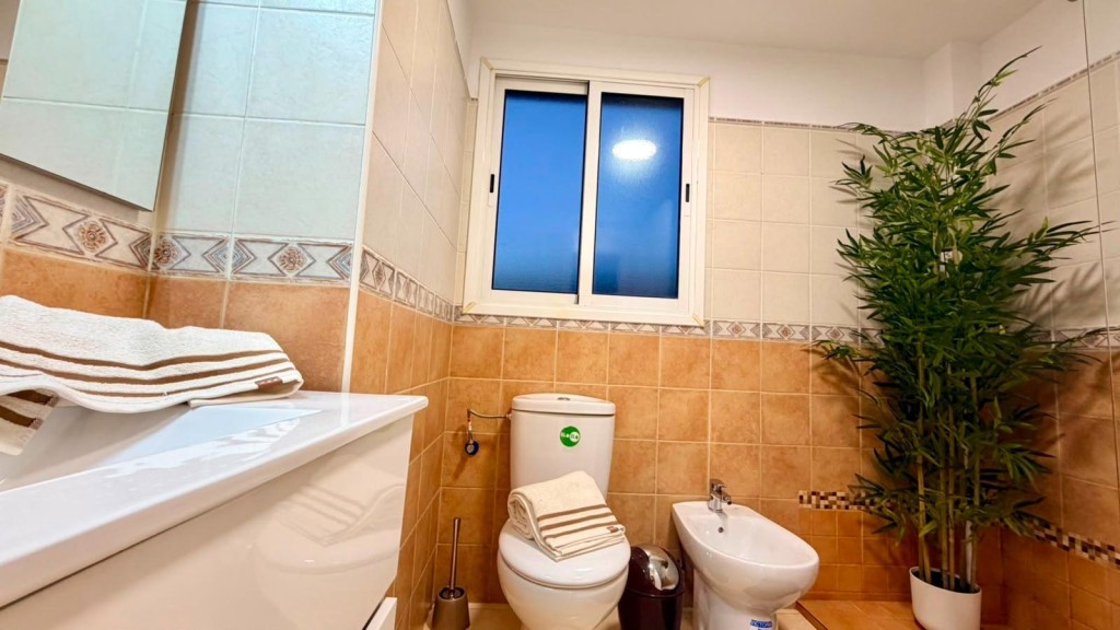 Exclusivo Adosado Reformado en Palm Mar, Arona - €650,000 - foto 17
