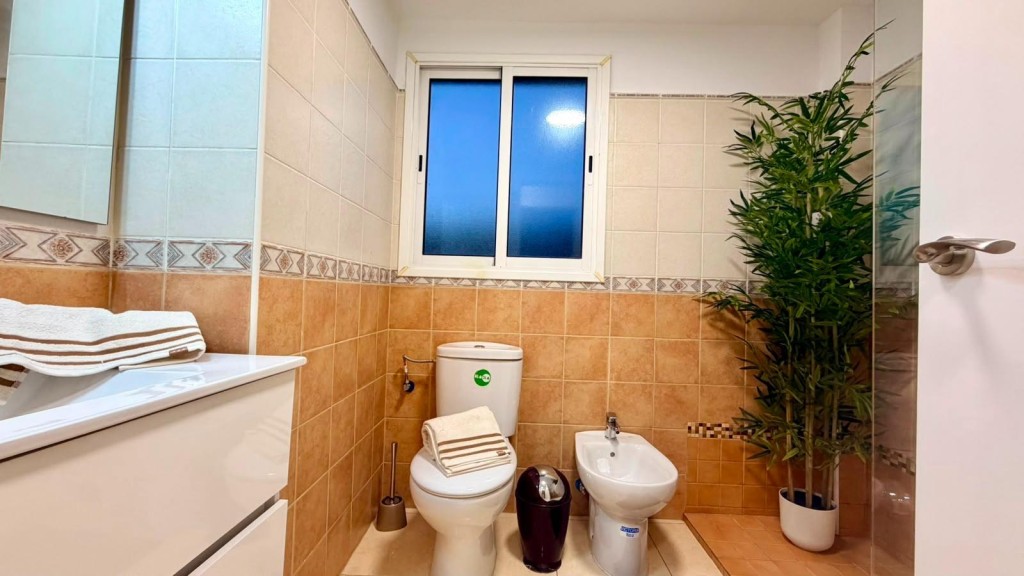 Exclusivo Adosado Reformado en Palm Mar, Arona - €650,000 - foto 18