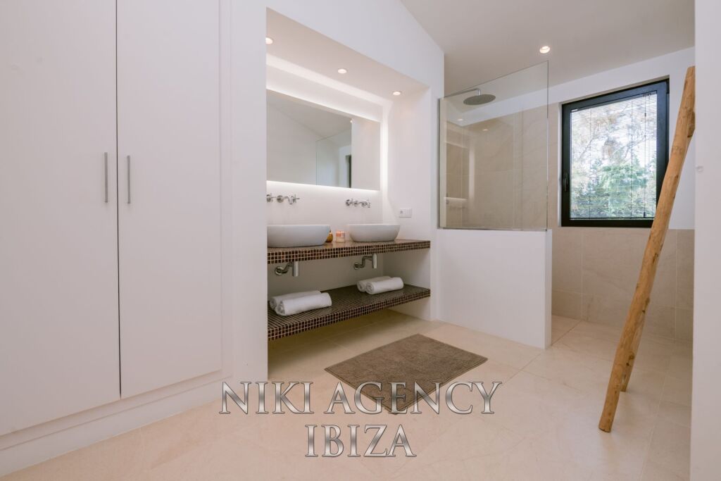 Casa-Chalet en Venta en Santa Eularia Des Riu Baleares - foto 28