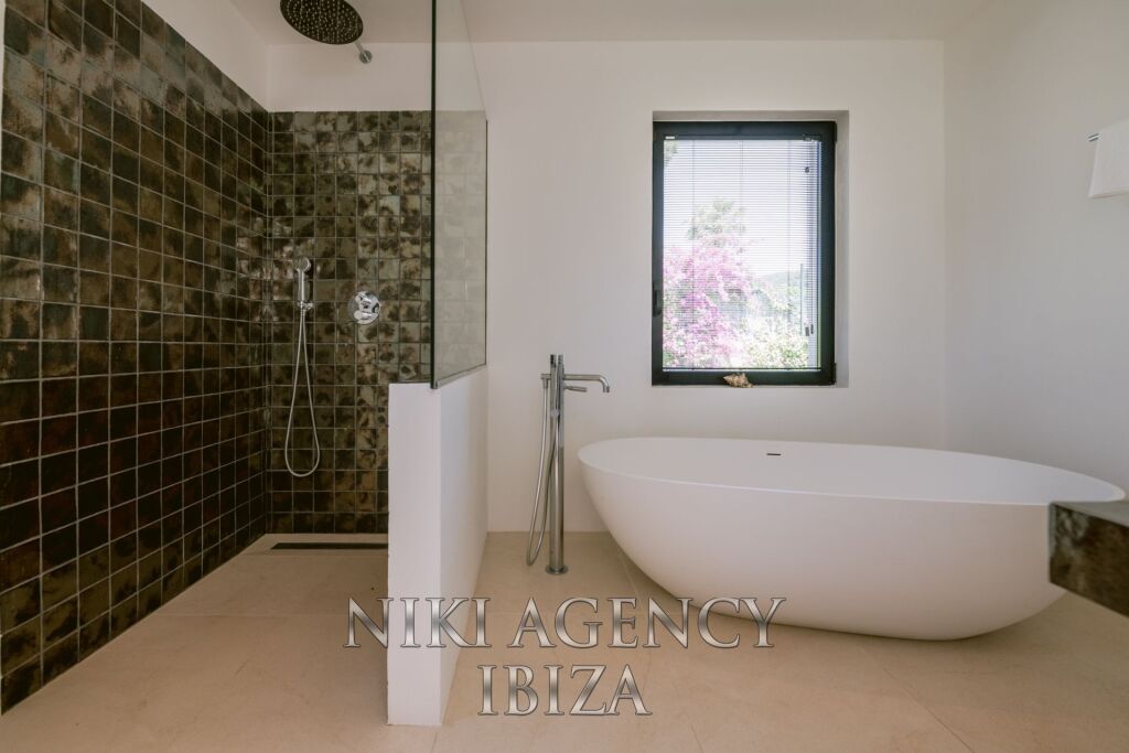 Casa-Chalet en Venta en Santa Eularia Des Riu Baleares - foto 29