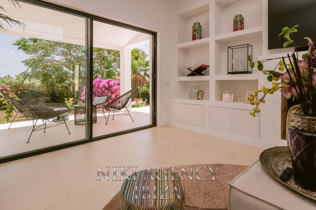 Casa-Chalet en Venta en Santa Eularia Des Riu Baleares - foto 8