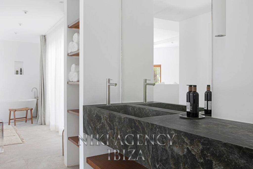 Casa-Chalet en Venta en Santa Eularia Des Riu Baleares - foto 30