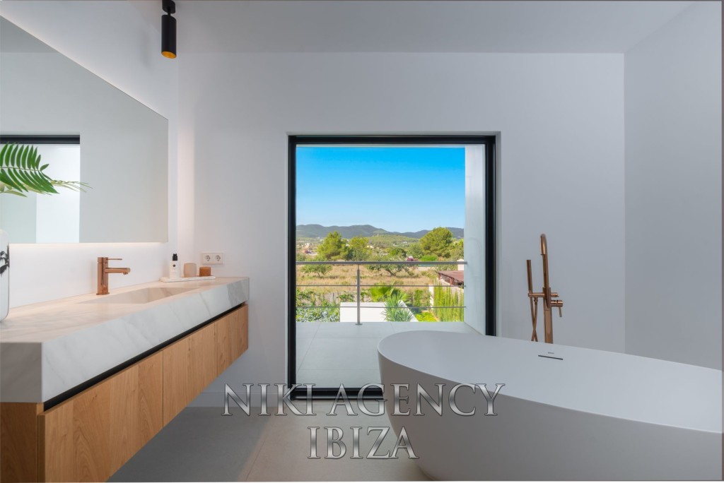 Casa-Chalet en Venta en Santa Eularia Des Riu Baleares - foto 29