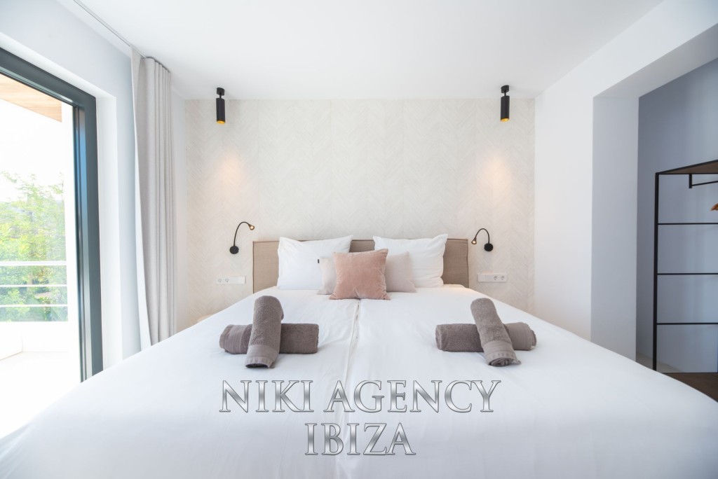 Casa-Chalet en Venta en Santa Eularia Des Riu Baleares - foto 32