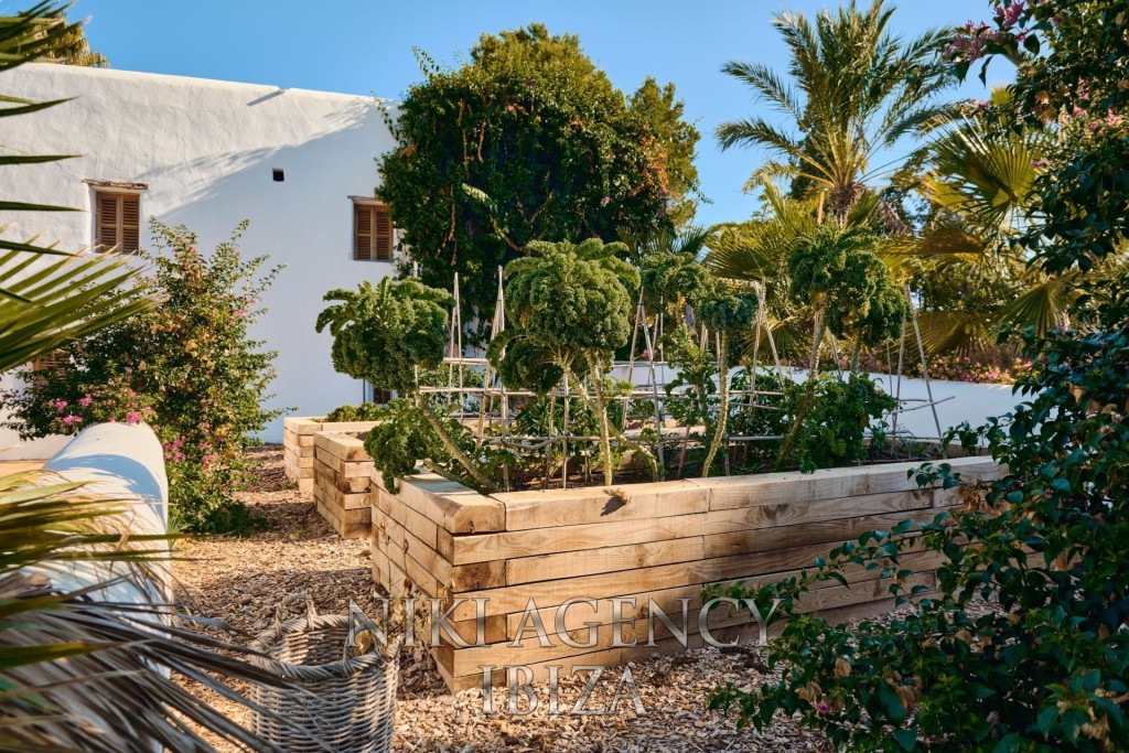Casa-Chalet en Venta en Santa Eularia Des Riu Baleares - foto 2