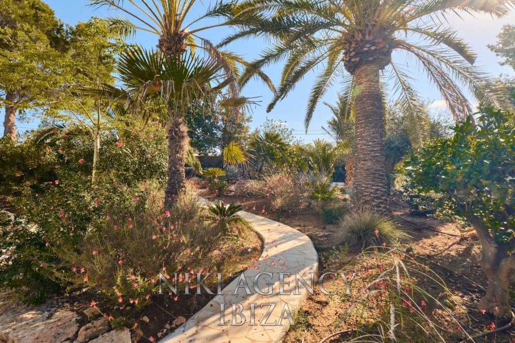 Casa-Chalet en Venta en Santa Eularia Des Riu Baleares - foto 12