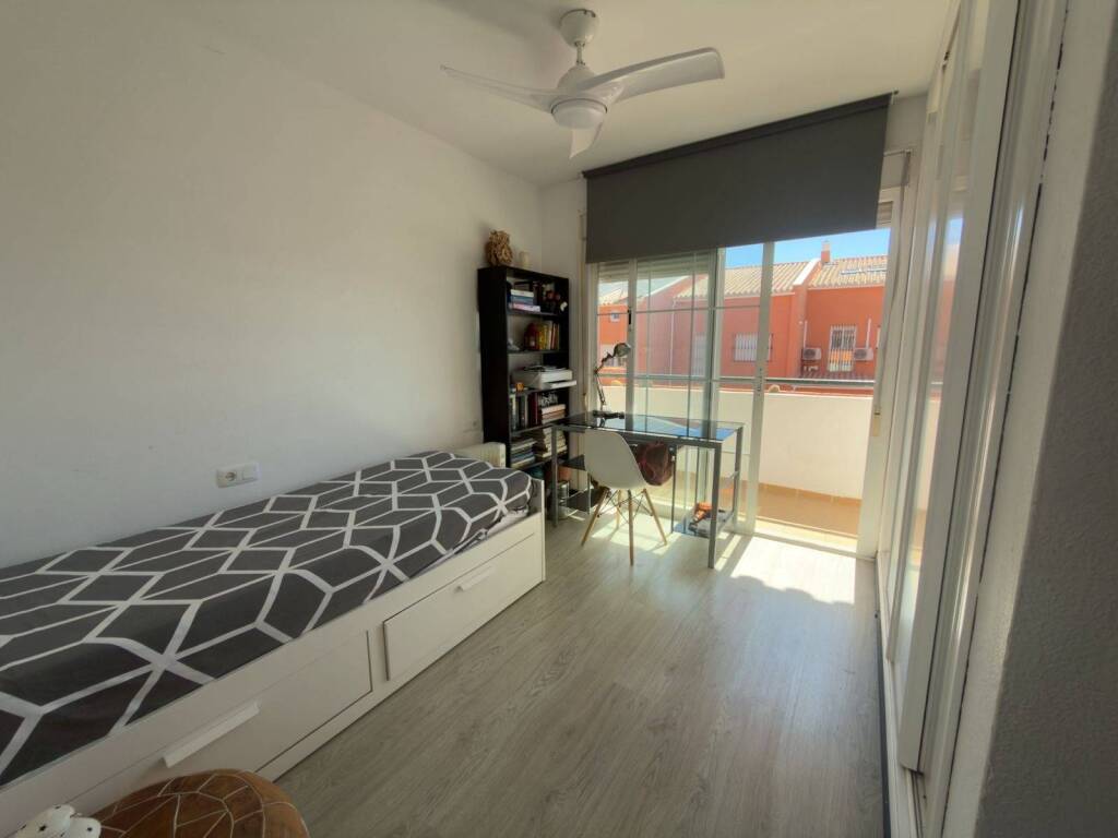 Adosada en Venta en Benalmadena Málaga - foto 18