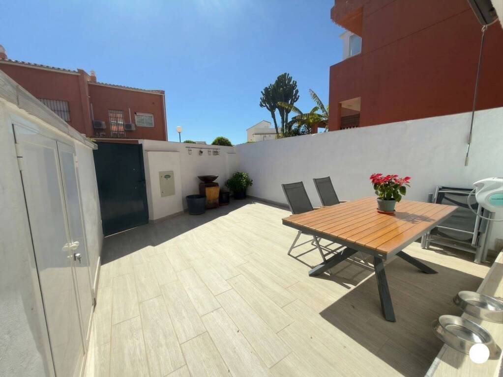 Adosada en Venta en Benalmadena Málaga - foto 3