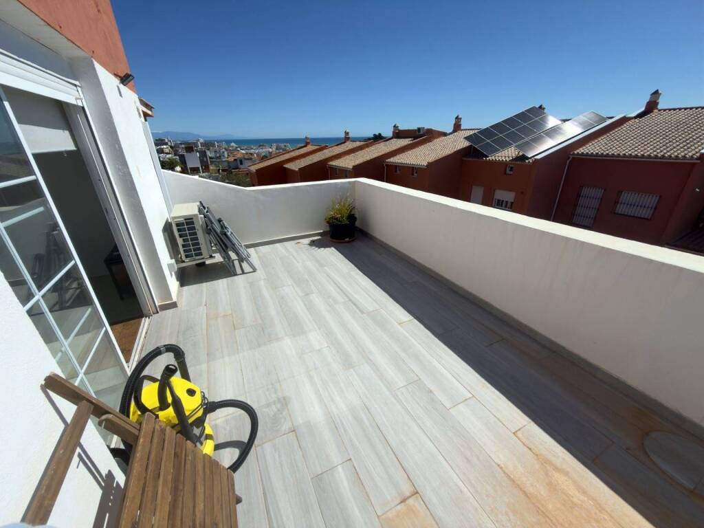 Adosada en Venta en Benalmadena Málaga - foto 5