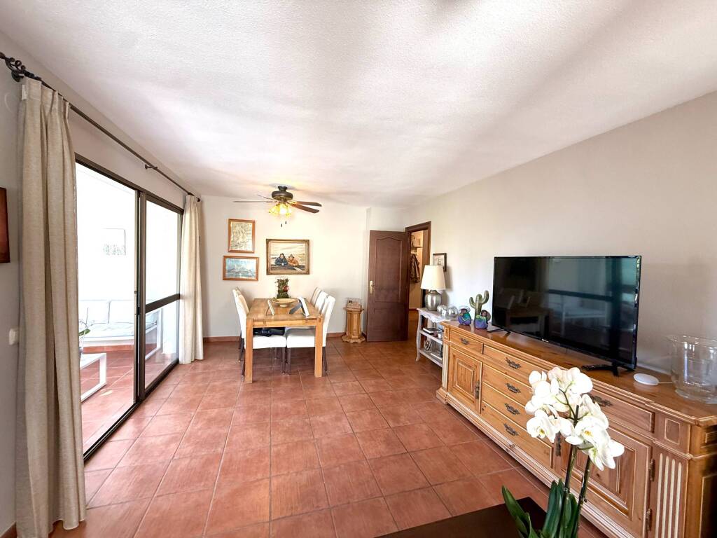 Amplia Vivienda en Pleno Recinto Ferial de Fuengirola - foto 13