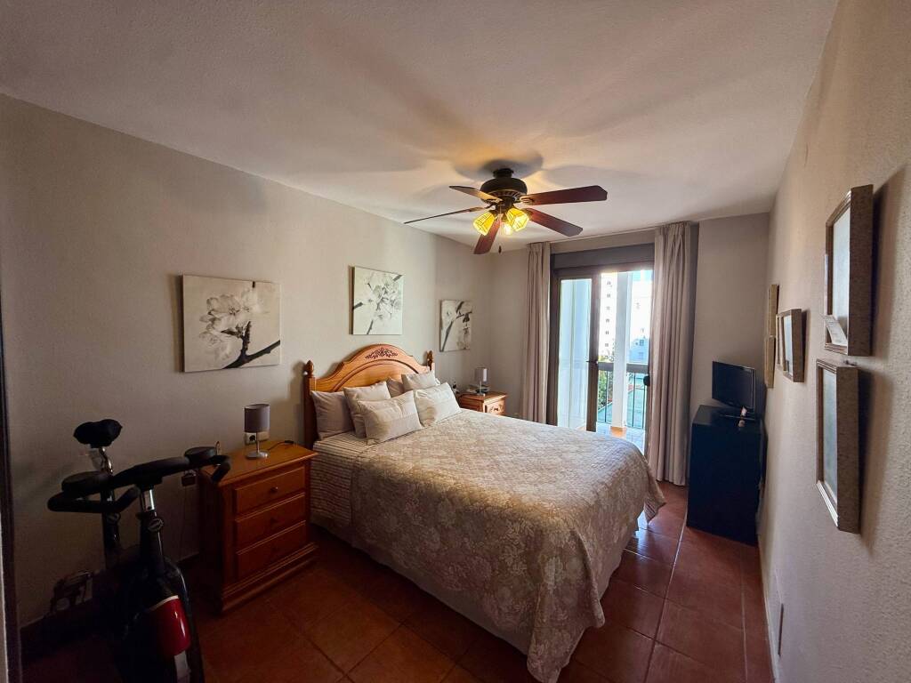 Amplia Vivienda en Pleno Recinto Ferial de Fuengirola - foto 21