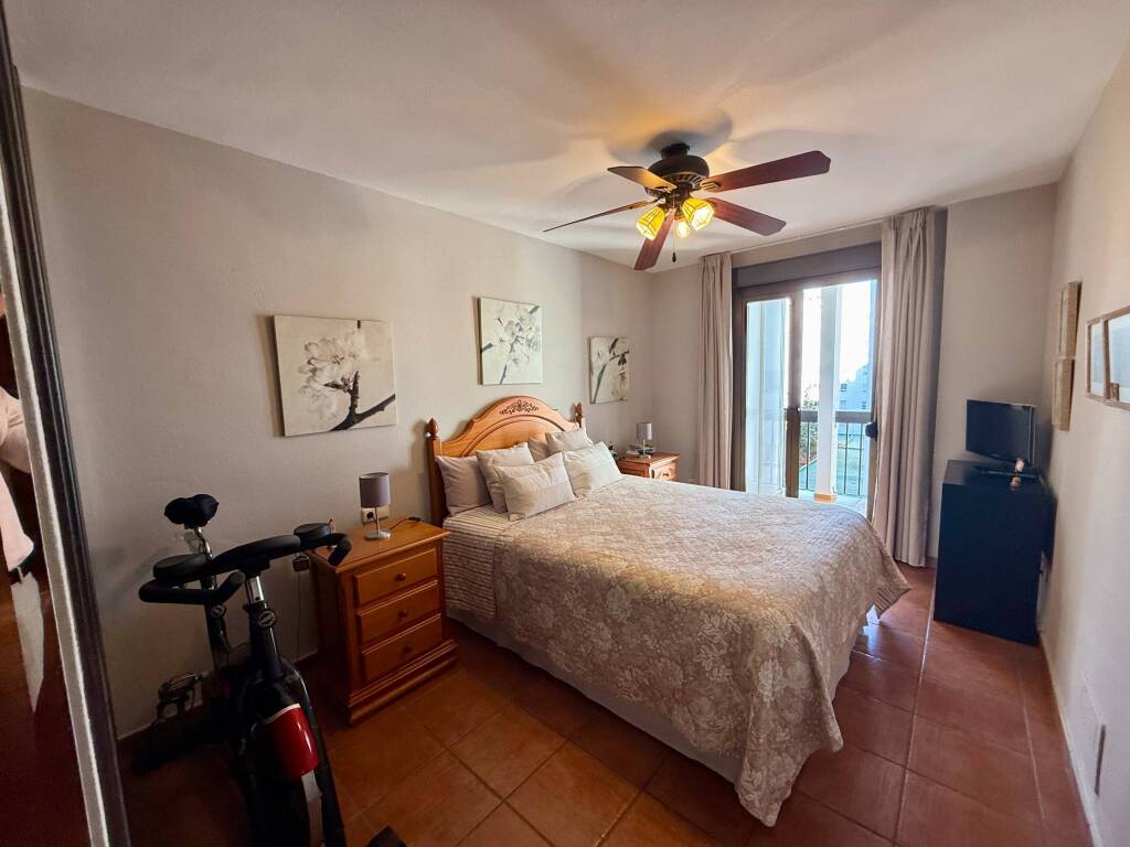 Amplia Vivienda en Pleno Recinto Ferial de Fuengirola - foto 24
