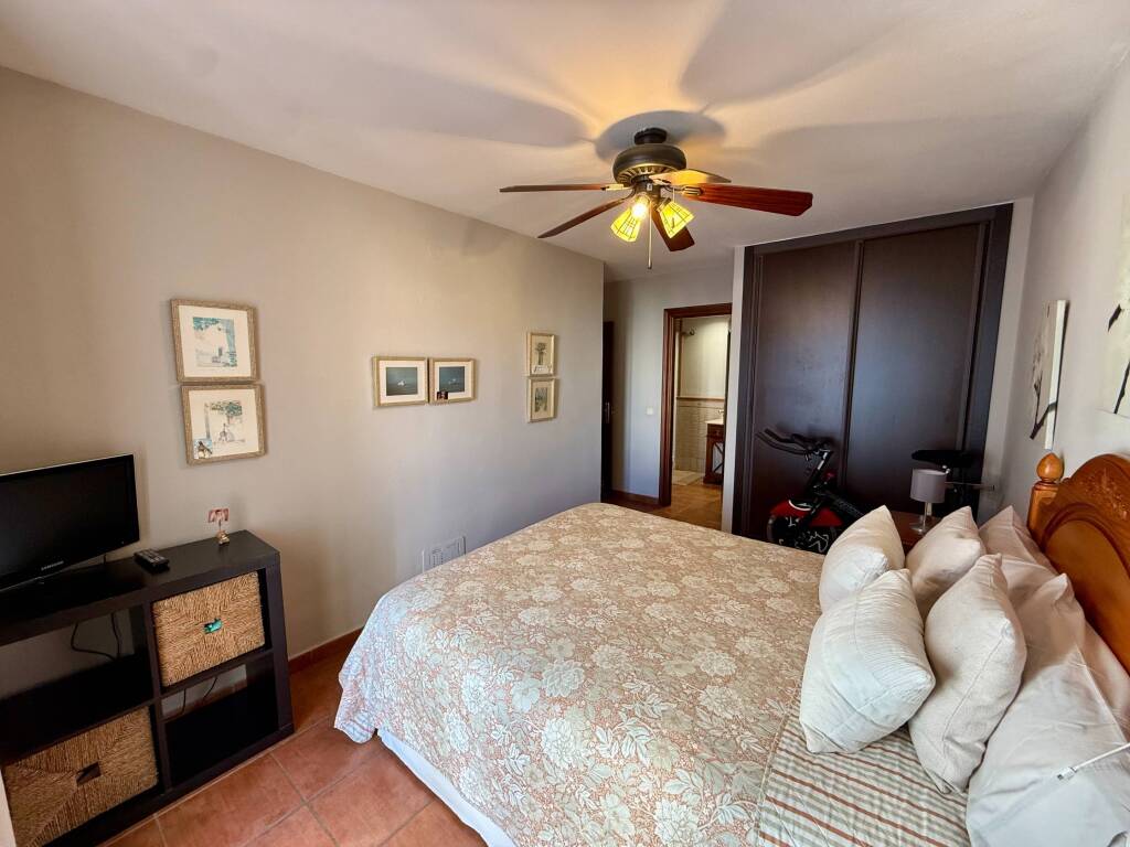 Amplia Vivienda en Pleno Recinto Ferial de Fuengirola - foto 33