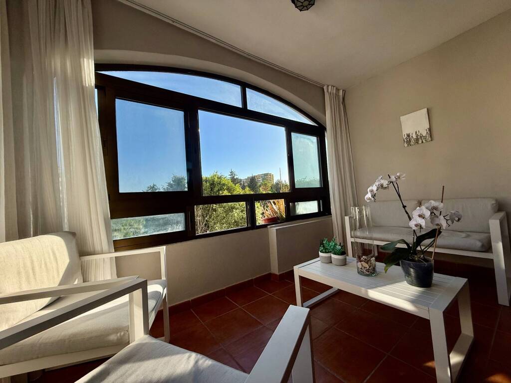 Amplia Vivienda en Pleno Recinto Ferial de Fuengirola - foto 8