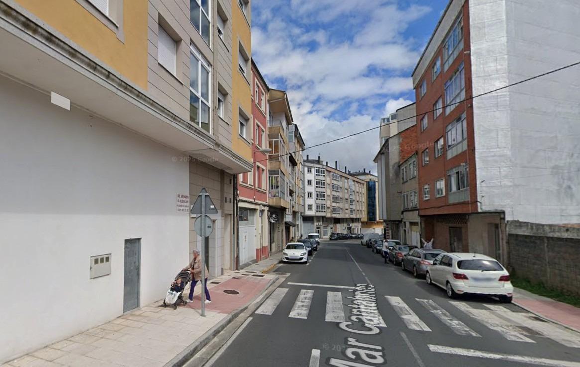 Piso en venta en calle Mar Cantábrico (Lugo). Alquilado. No 