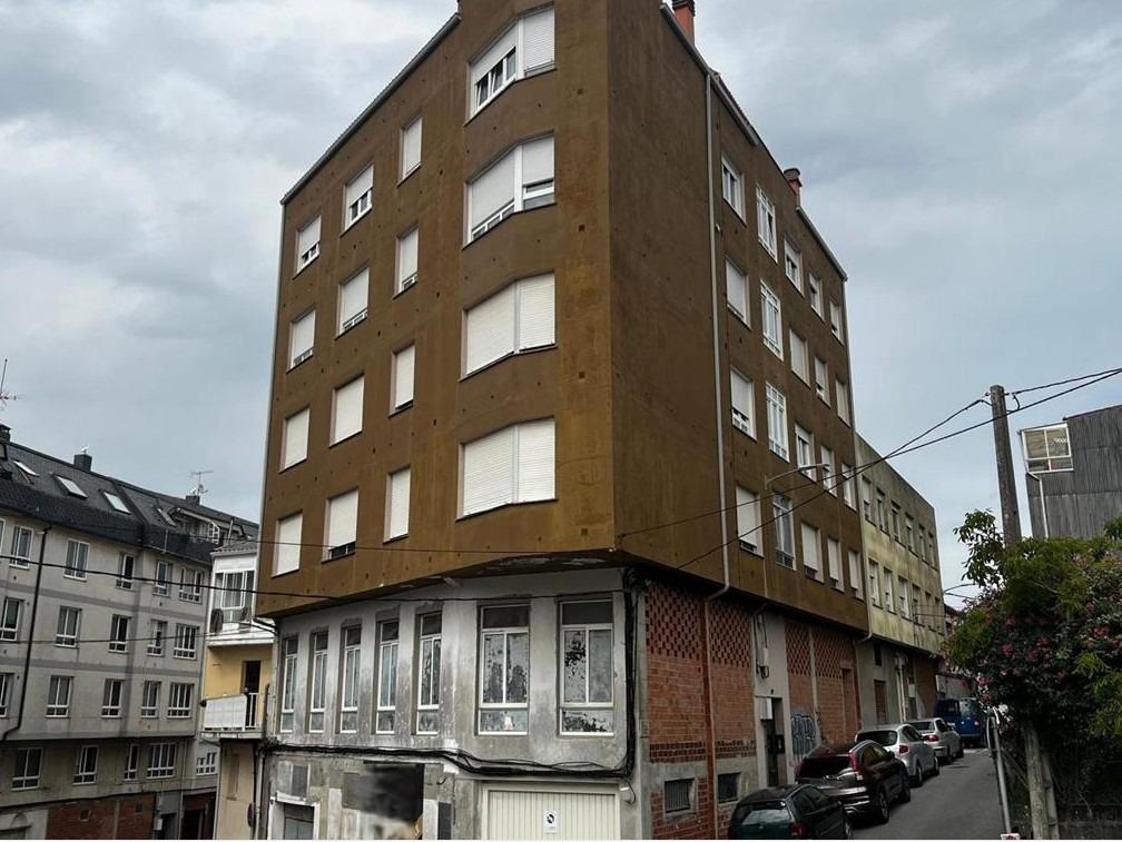 Piso en venta en Ribeira. Alquilado. No se Puede Visitar. - foto 3
